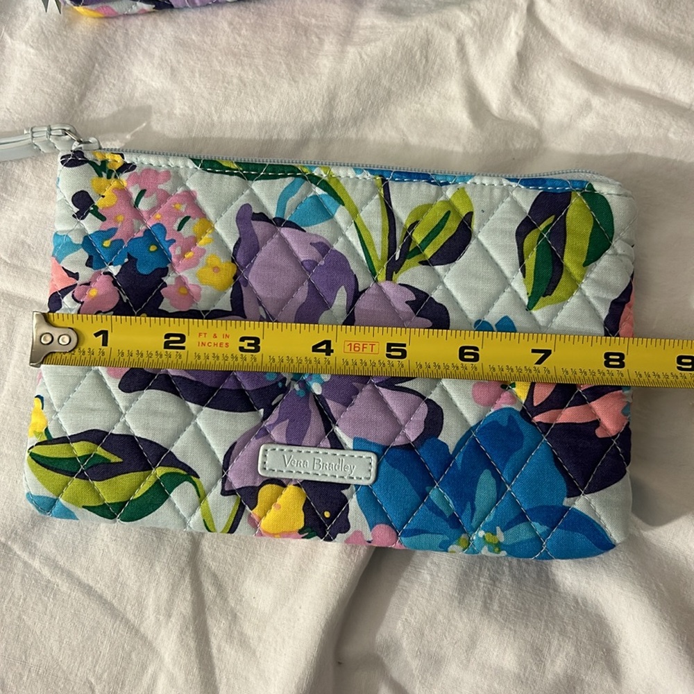 Vera Bradley Trifold Clutch with matching zip pouch - Picture 9 of 10